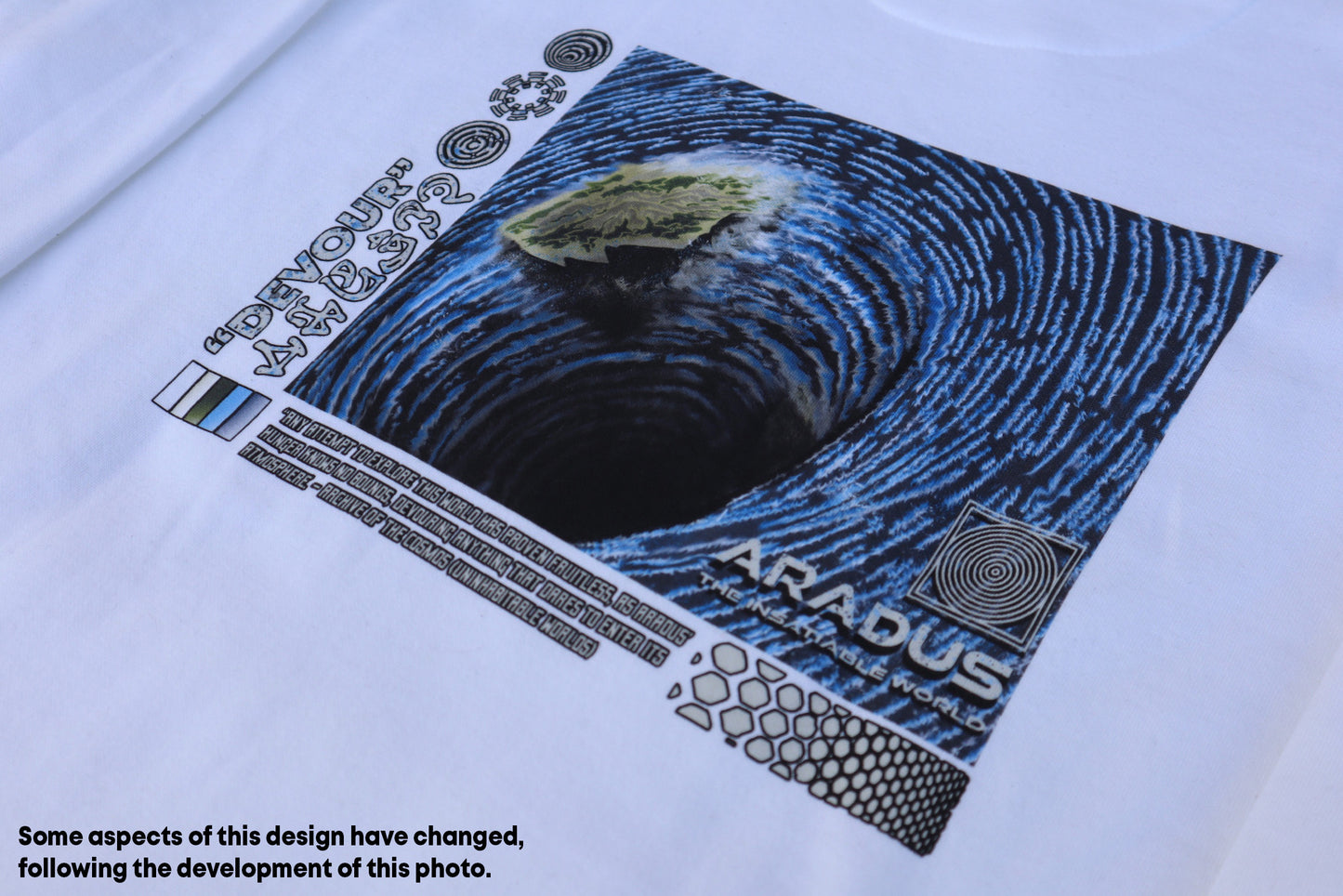 Far Out Aradus Hoodie White, Close Up