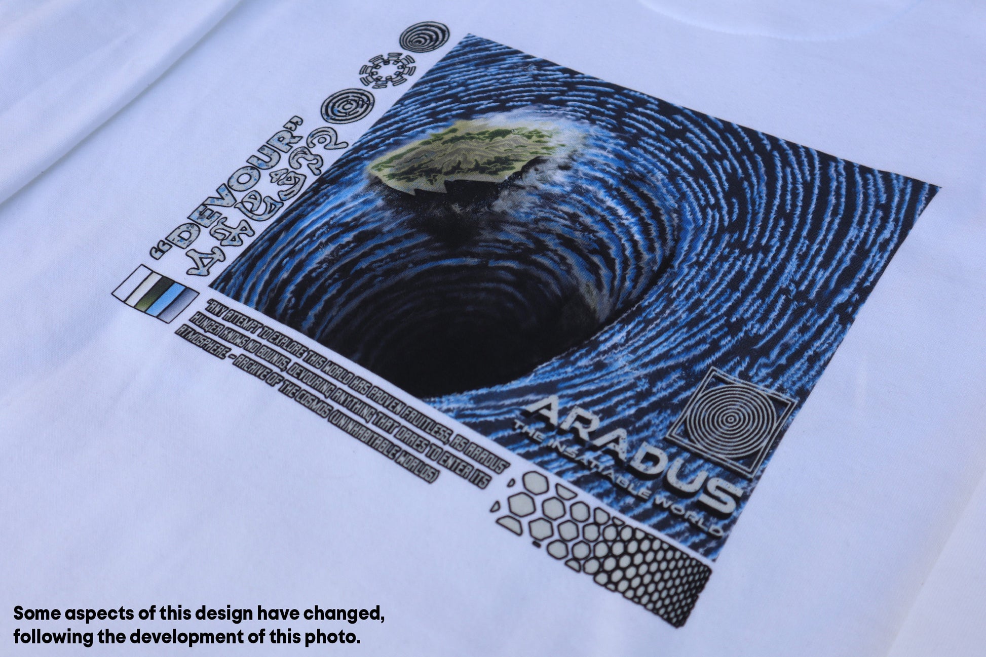 Far Out Aradus Hoodie White, Close Up